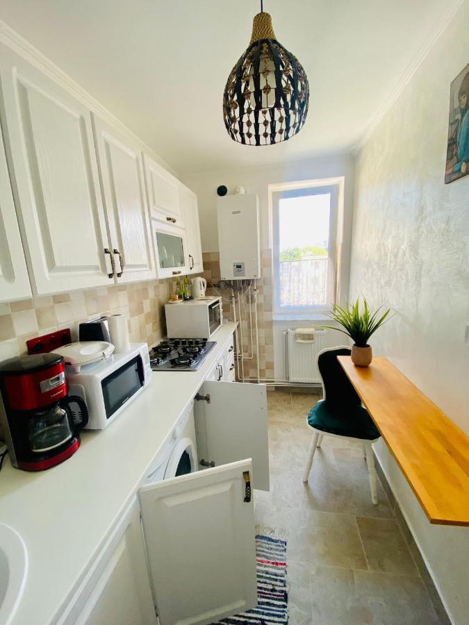 Apartament Tiron In Centru Orasului Gura Humorului Exteriör bild